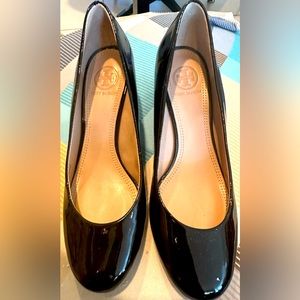 FOR Someone special don’t bid - Tory Burch Astoria Black patent Leather Sz 6.5